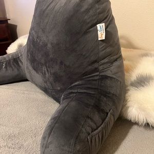 Reading Pillow, Grey